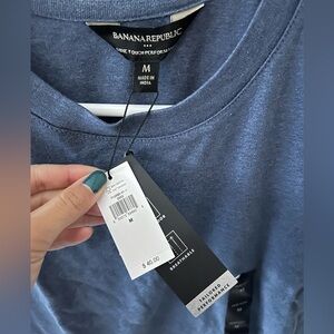 Banana republic men’s medium T-shirt